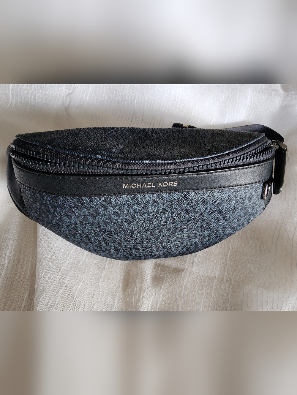 NWOT Michael Kors Greyson Men's Logo Belt Bag - Black/Grey